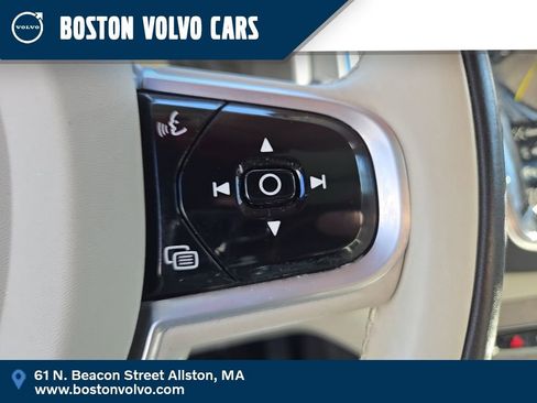 Used 2022 Volvo XC90 T8 Inscription image 25