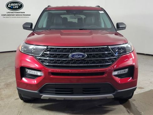Used 2023 Ford Explorer XLT w/ Equipment Group 202A AWD/4WD image 9