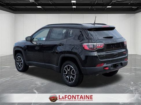 New 2026 Jeep Compass Trailhawk w/ Sun, Sound & Navigation Group image 3
