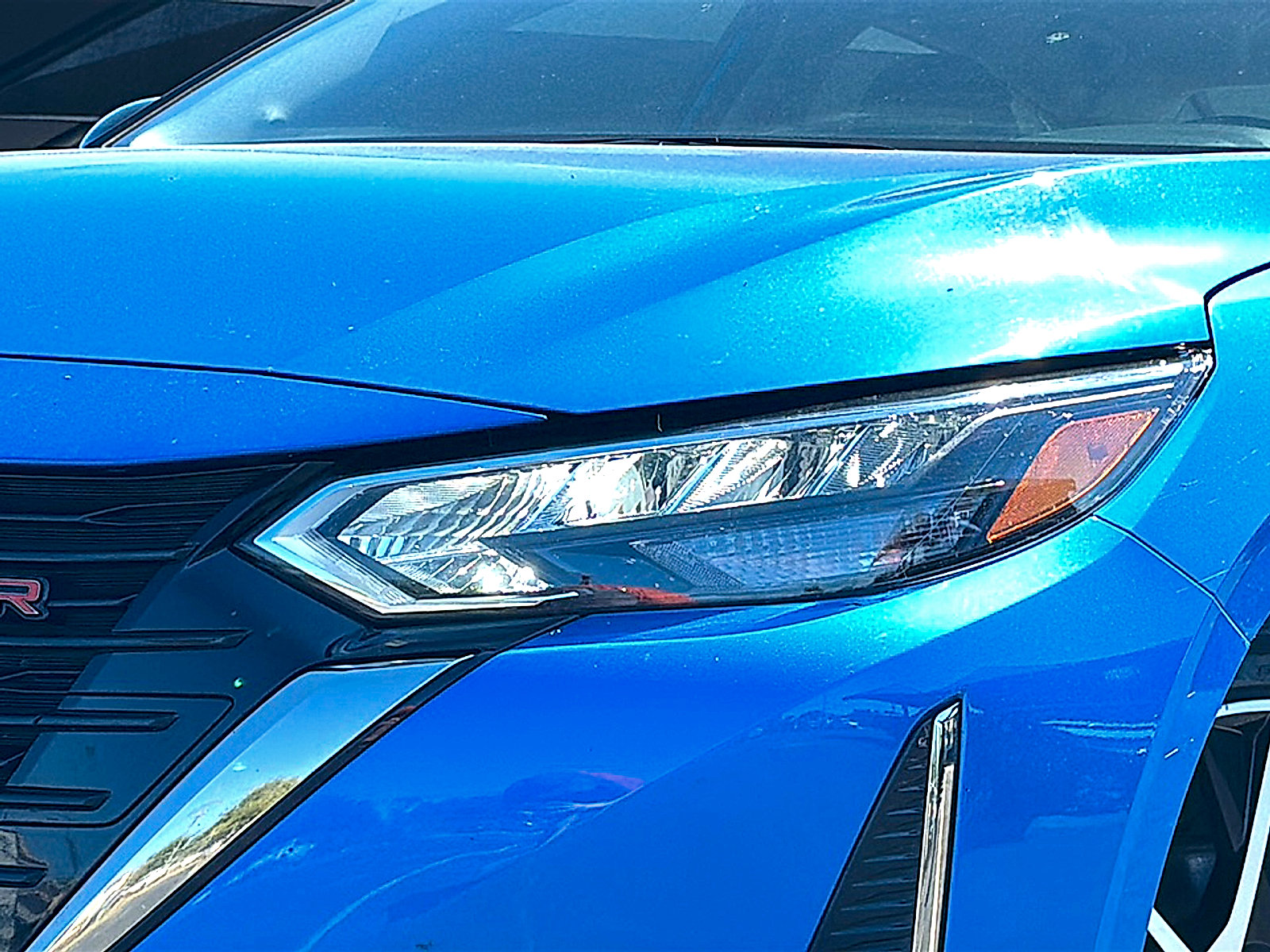 Used 2025 Nissan Sentra SR FWD image 4
