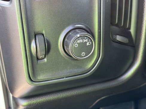 Certified 2018 GMC Sierra 1500 2WD Regular Cab image 4