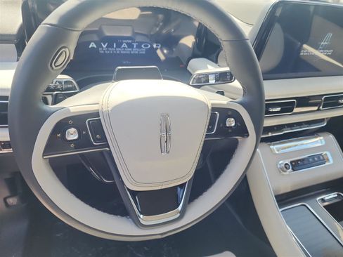 New 2025 Lincoln Aviator Reserve w/ Equipment Group 201A image 23