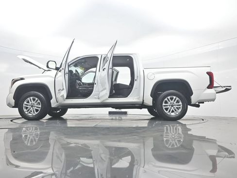 Used 2024 Toyota Tundra SR5 w/ SR5 Premium Package AWD/4WD image 45