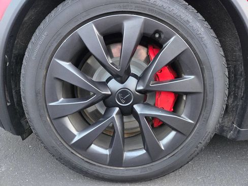 Used 2022 Tesla Model X image 18