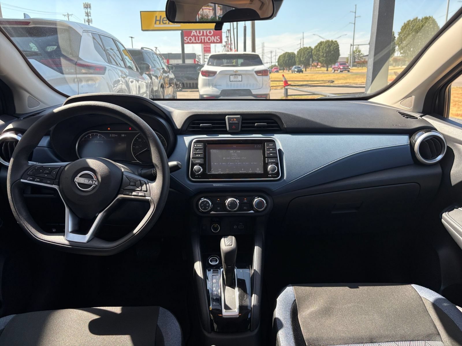 Used 2025 Nissan Versa SV FWD image 30