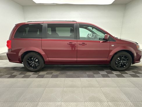 Used 2019 Dodge Grand Caravan SE FWD image 8