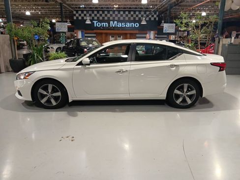 Used 2019 Nissan Altima 2.5 S FWD image 14