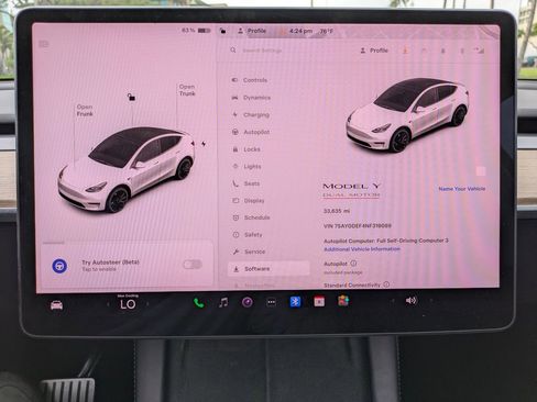 Used 2022 Tesla Model Y Performance image 19