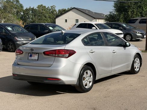 Used 2018 Kia Forte LX w/ LX Rear Camera Package FWD image 6
