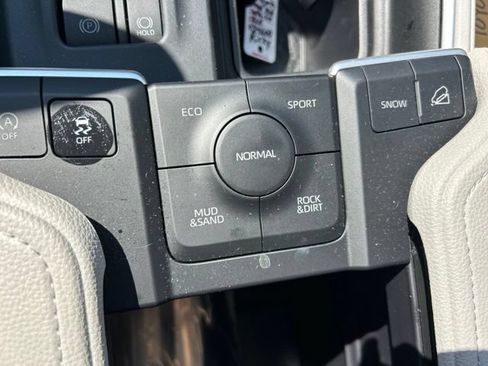 Used 2026 Toyota Grand Highlander AWD image 21