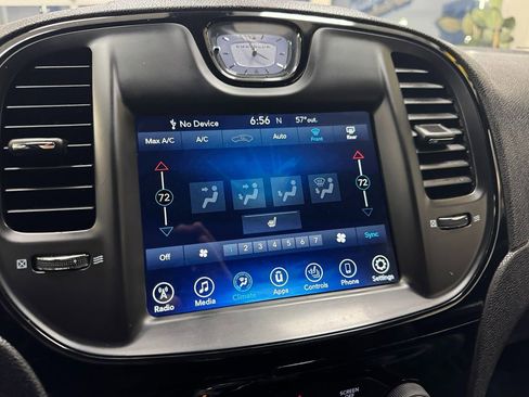 Used 2017 Chrysler 300 S image 26