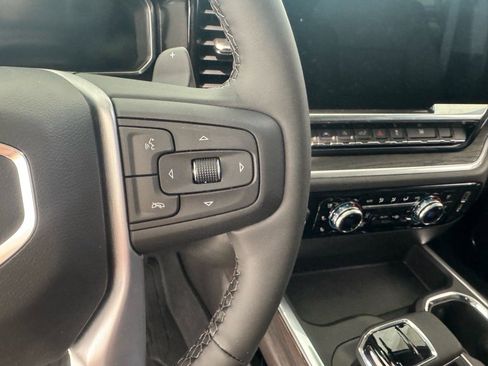 New 2026 GMC Sierra 1500 SLT w/ SLT Premium Package image 18