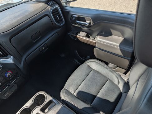 Used 2022 Chevrolet Silverado 1500 RST AWD/4WD image 11
