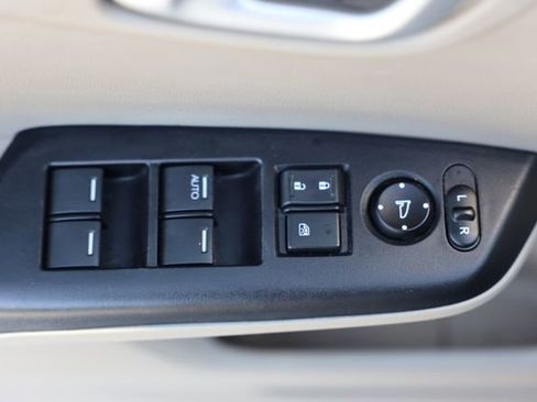 Used 2012 Honda Civic EX-L image 12