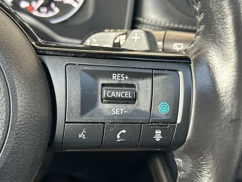 Used 2021 Nissan Rogue SL AWD/4WD image 39