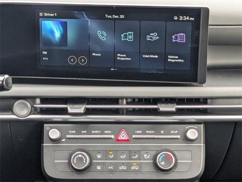 Used 2025 Hyundai Tucson SE image 21