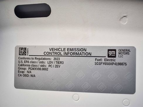Used 2023 Chevrolet Bolt EUV LT w/ Convenience Package image 26