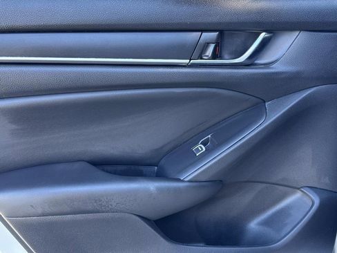 Used 2022 Honda Accord Sport image 12