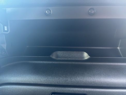 Used 2021 GMC Sierra 1500 SLE image 31