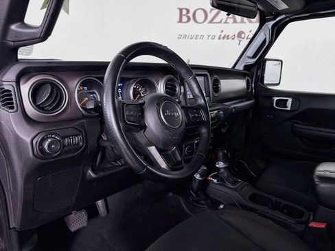 Used 2018 Jeep Wrangler Unlimited Sport S AWD/4WD image 10