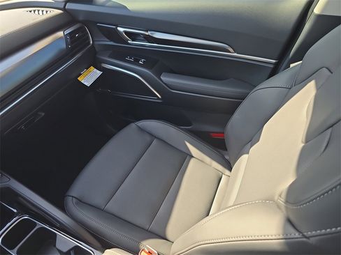New 2025 Kia Telluride S image 18