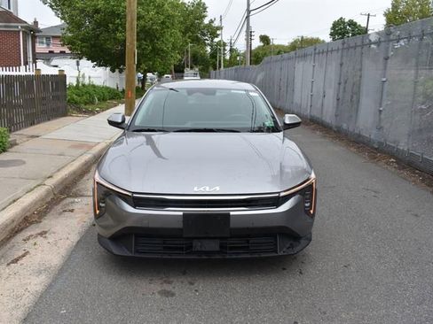 Used 2025 Kia K4 FWD image 3