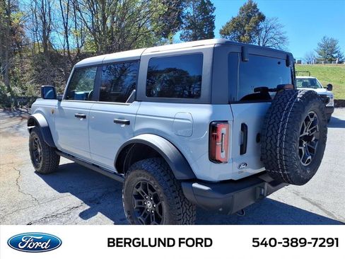 New 2026 Ford Bronco Badlands image 6