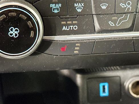 Used 2020 Ford Escape SE FWD image 22