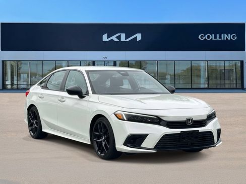 Used 2023 Honda Civic Sport image 1