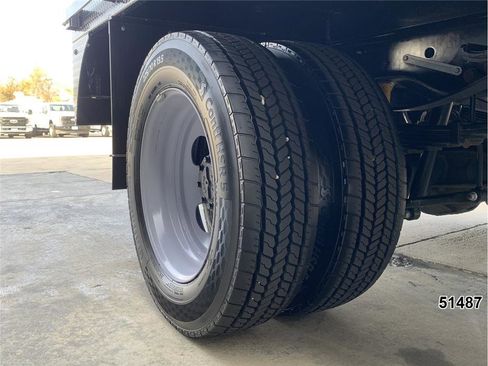 Used 2024 Ford F550 2WD Regular Cab Super Duty image 18