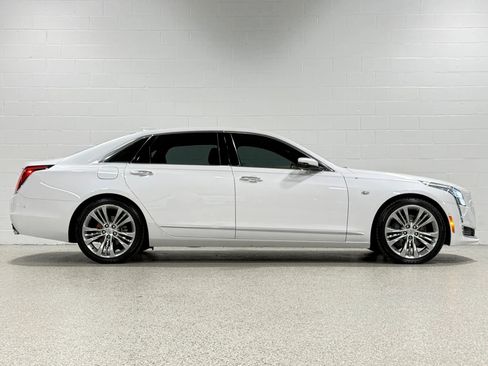 Used 2018 Cadillac CT6 Luxury image 5