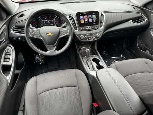 Used 2018 Chevrolet Malibu LT image 8