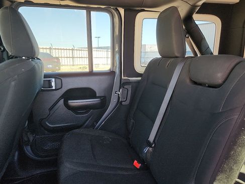 Used 2021 Jeep Wrangler Unlimited Sport image 9