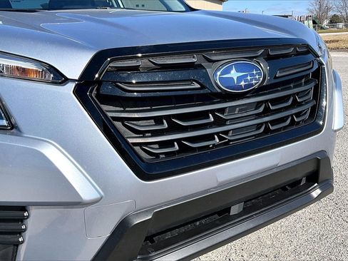 Used 2023 Subaru Forester Premium image 27