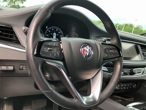 Used 2024 Buick Enclave Premium image 6