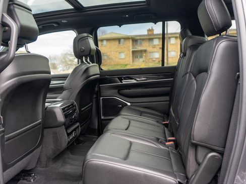 Used 2022 Jeep Wagoneer Series I w/ Convenience Group I image 32