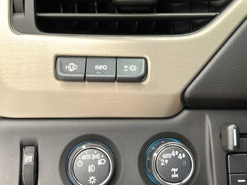 Used 2018 GMC Yukon XL Denali w/ Open Road Package AWD/4WD image 29