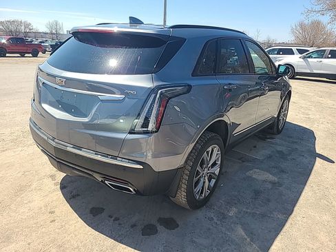 Used 2021 Cadillac XT5 Sportv AWD/4WD image 3