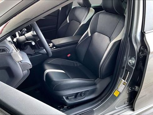 Used 2025 Toyota Camry SE w/ Multimedia Upgrade Package FWD image 18