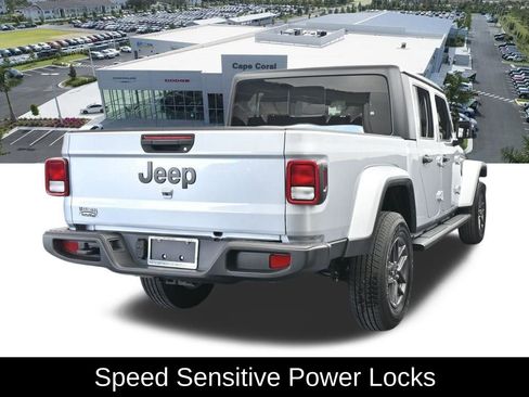 Certified 2024 Jeep Gladiator Sport image 5