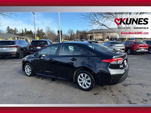 Used 2025 Toyota Corolla LE image 7