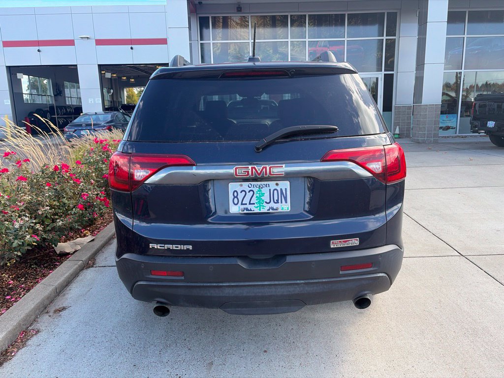 Used 2017 GMC Acadia SLT AWD/4WD image 5