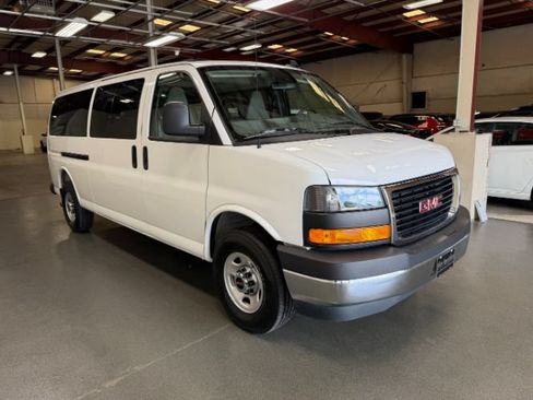 Used 2025 GMC Savana 3500 LT w/ LT Preferred Equipment Group RWD image 7