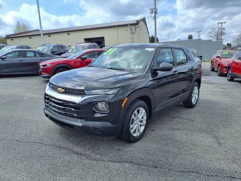 Used 2021 Chevrolet TrailBlazer LS image 3