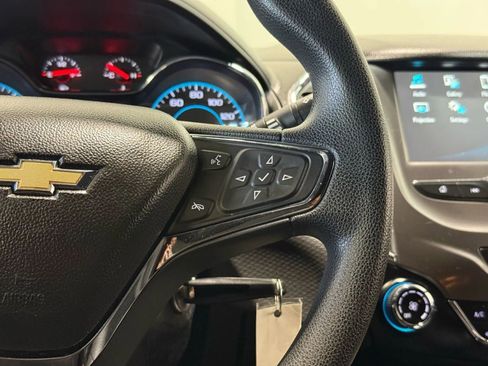 Used 2017 Chevrolet Cruze LT w/ RS Package image 17