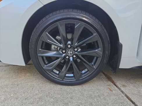 Certified 2025 Toyota Corolla SE image 30