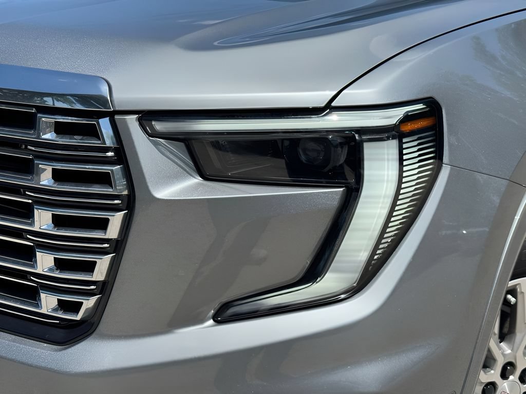 New 2026 GMC Acadia Denali w/ Super Cruise Package FWD image 3