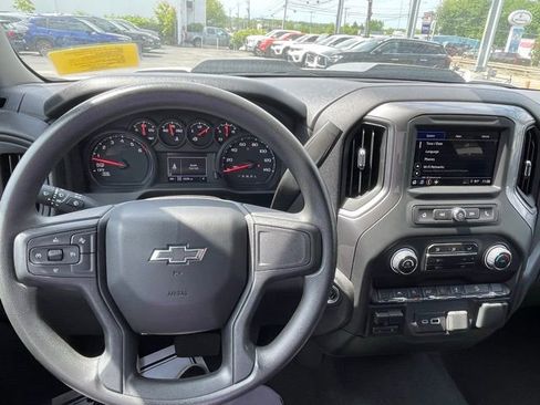 Used 2024 Chevrolet Silverado 1500 Custom Trail Boss AWD/4WD image 14