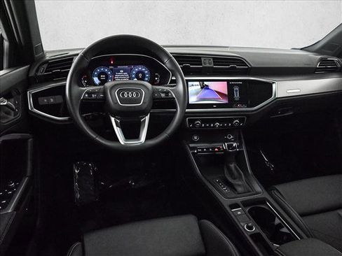 Certified 2025 Audi Q3 2.0T Premium w/ Convenience Package image 19