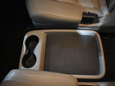 Used 2020 Honda Pilot Touring image 31